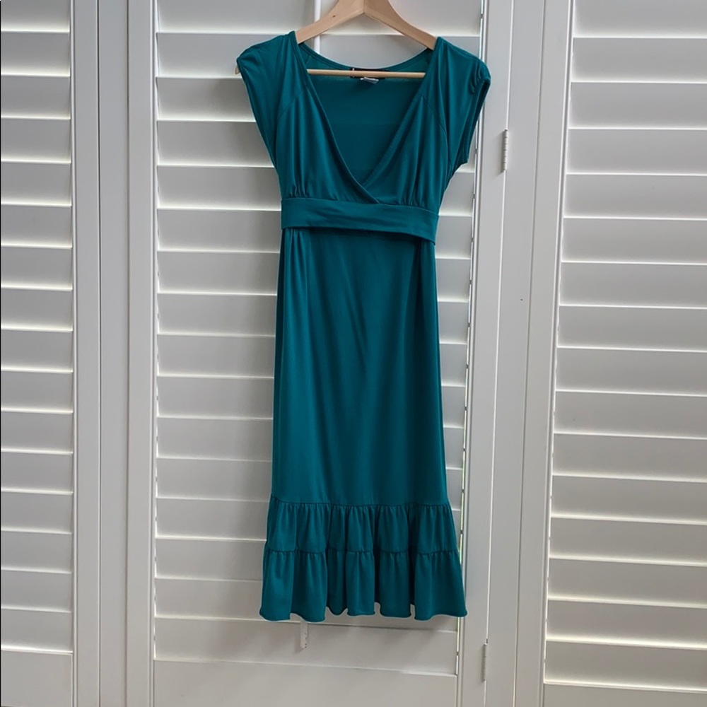 Dote Maternity green dress in medium - Picture 2 of 4